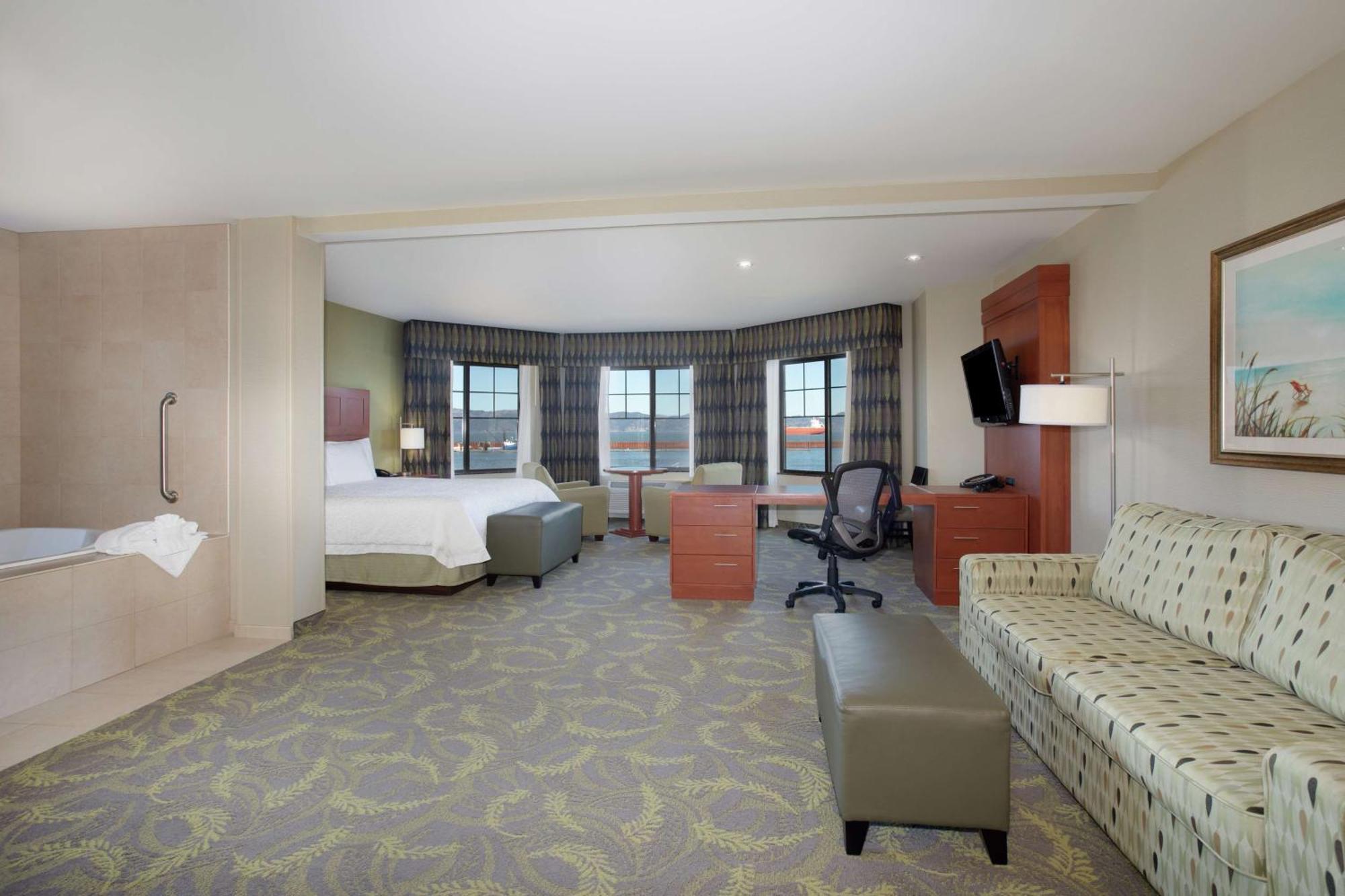 Hampton Inn & Suites Асторія Екстер'єр фото
