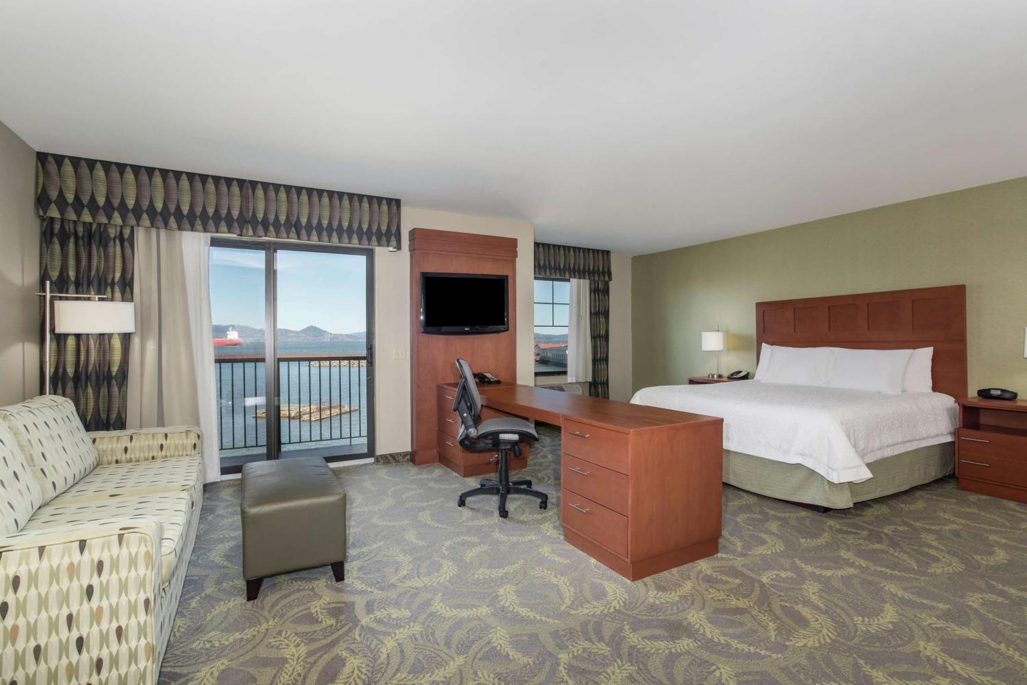 Hampton Inn & Suites Асторія Екстер'єр фото